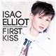 Isac Elliot - First Kiss